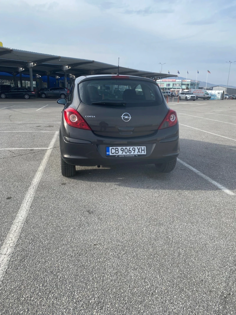 Opel Corsa LPG, снимка 10 - Автомобили и джипове - 49210575