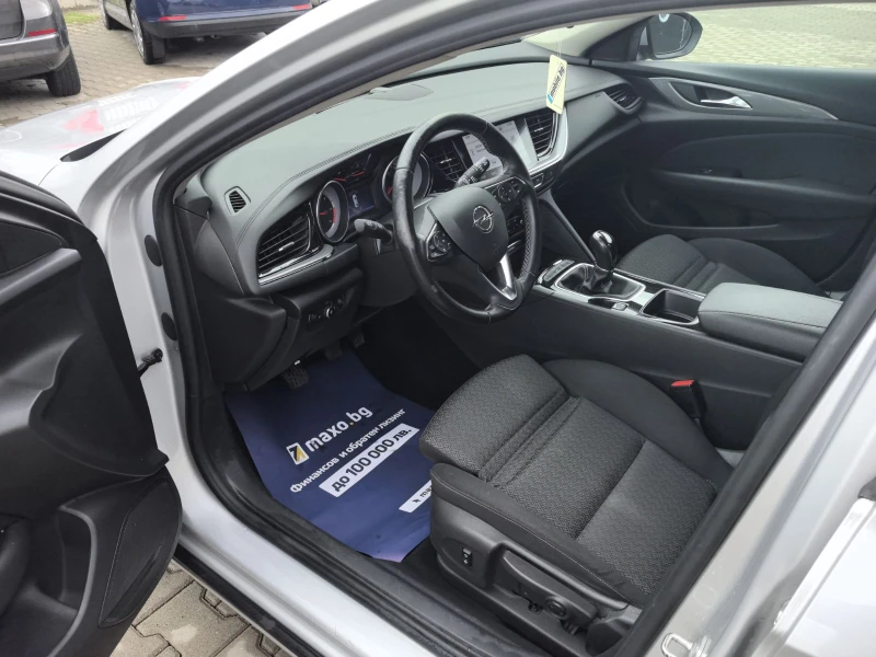 Opel Insignia 1.6, снимка 4 - Автомобили и джипове - 52799871