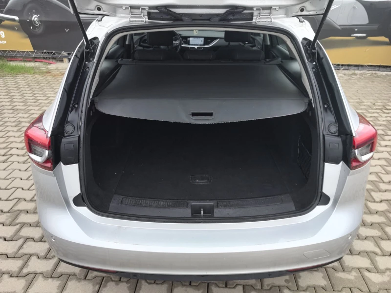 Opel Insignia 1.6, снимка 15 - Автомобили и джипове - 52799871