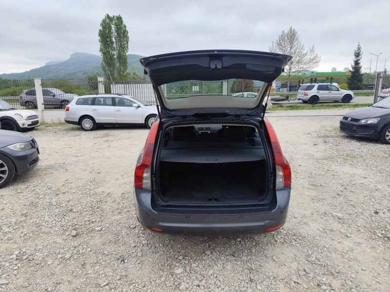 Volvo V50 1.6 HDI !!! Facelift !! ПЕРФЕКТНО !!!EU5A* , снимка 7 - Автомобили и джипове - 50020247