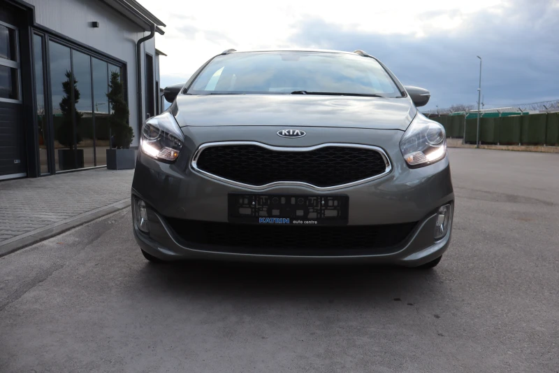 Kia Carens 1.7CRDI* TOP, снимка 2 - Автомобили и джипове - 52545642