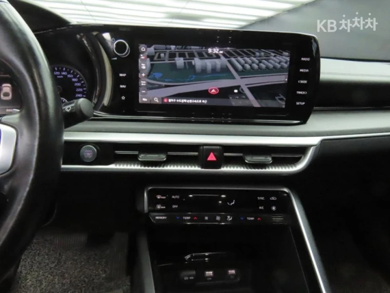 Kia K5 2.0 LPi - ФАБРИЧНО ЛИЗИНГ БЕЗ ПЪРВОНАЧАЛНА ВНОСКА, снимка 11 - Автомобили и джипове - 52670371