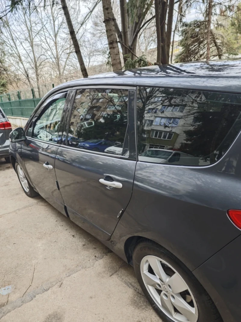 Renault Grand scenic, снимка 3 - Автомобили и джипове - 53157547