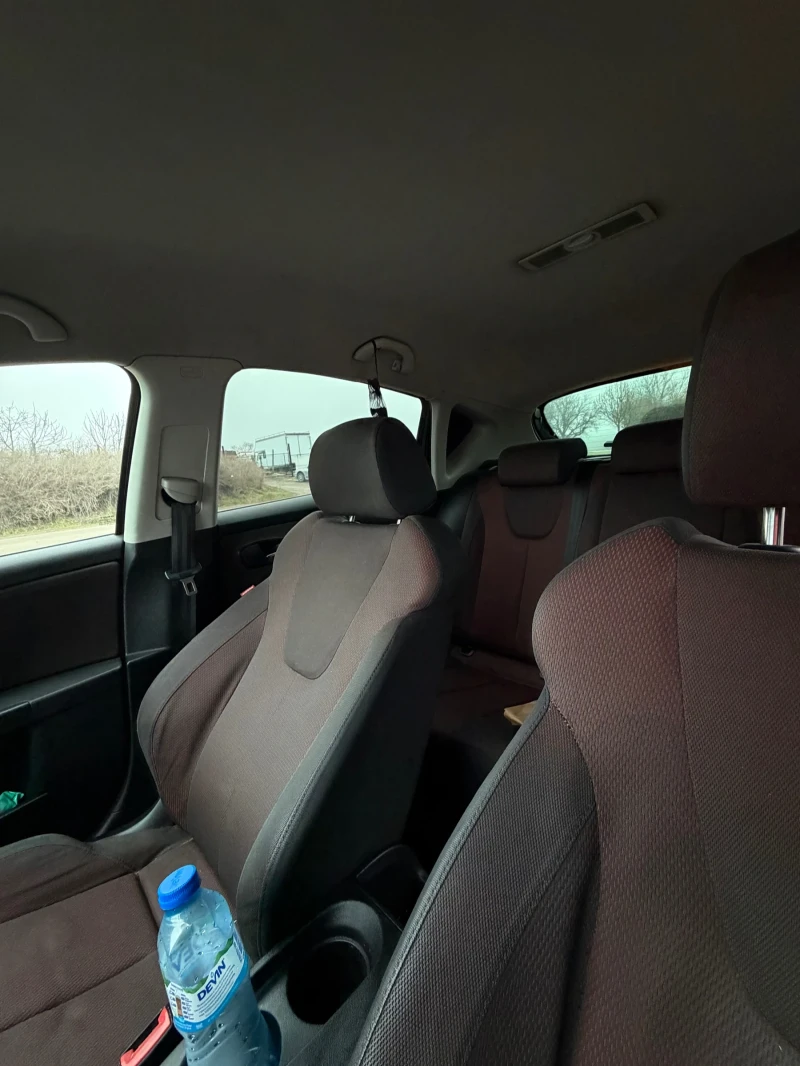 Seat Leon 1.6 LPG, снимка 6 - Автомобили и джипове - 53216640
