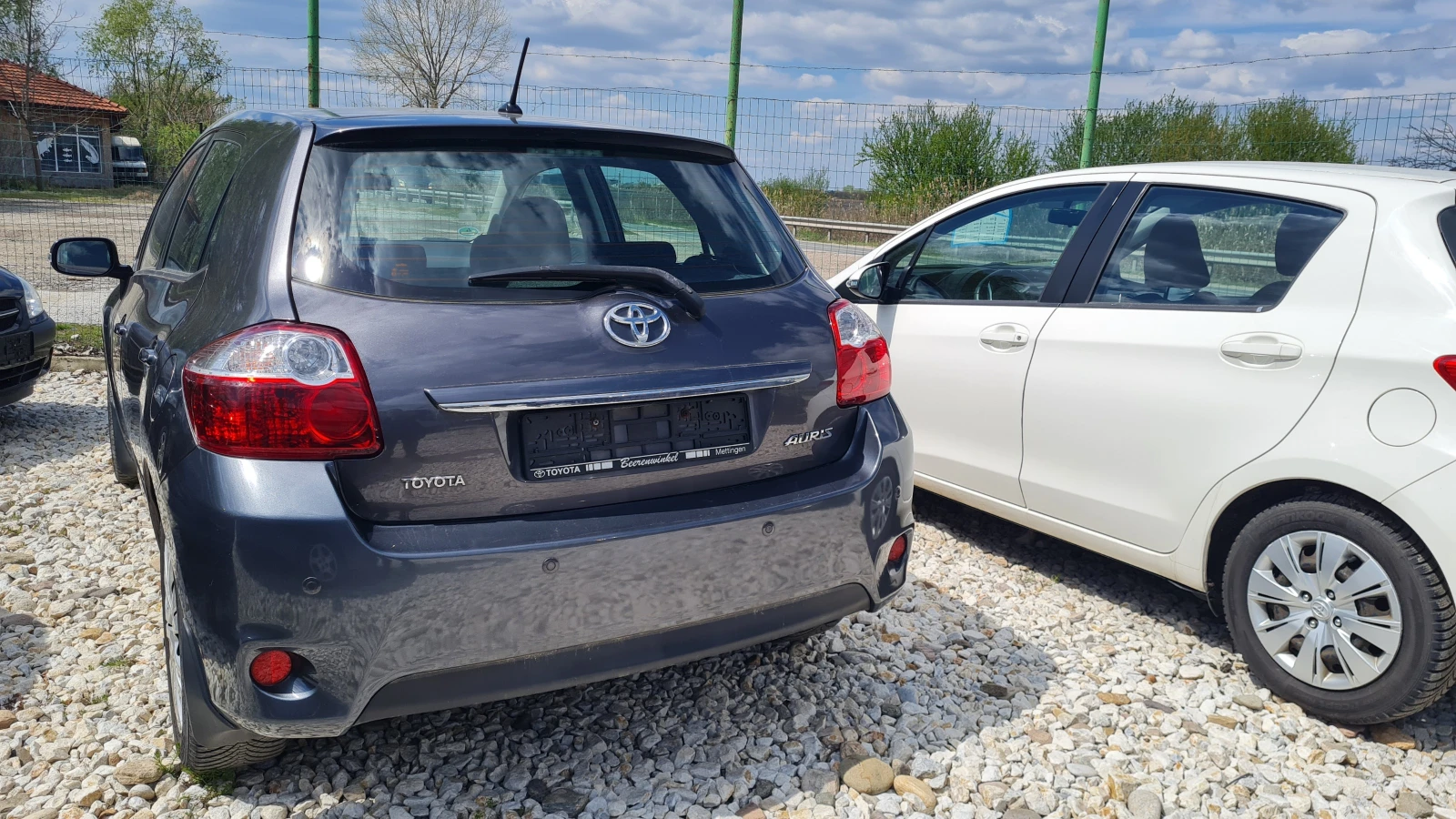 Toyota Auris 1.33 VVTI - изображение 2