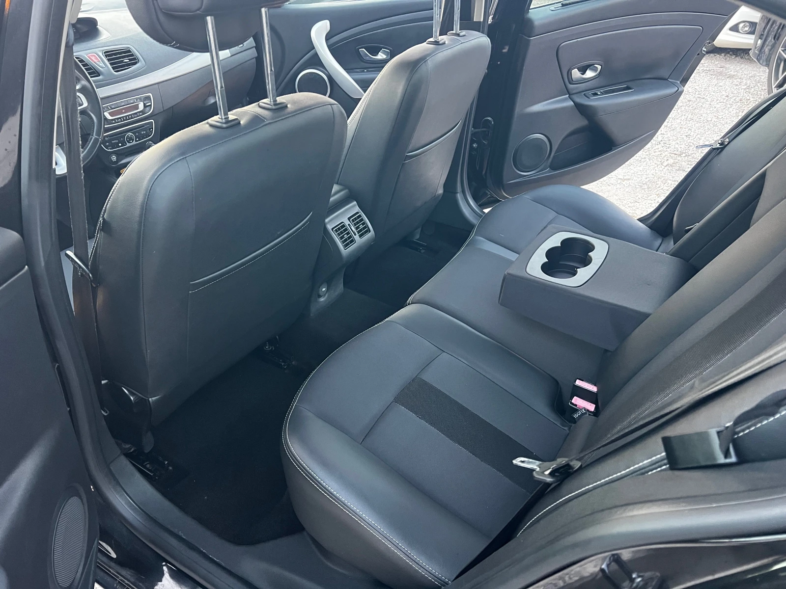 Renault Fluence 1.5dci  | Mobile.bg — изображение 13