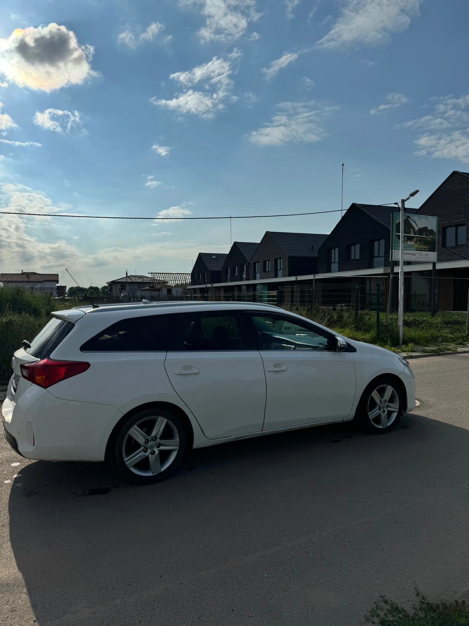 Toyota Auris 2.0D - изображение 7