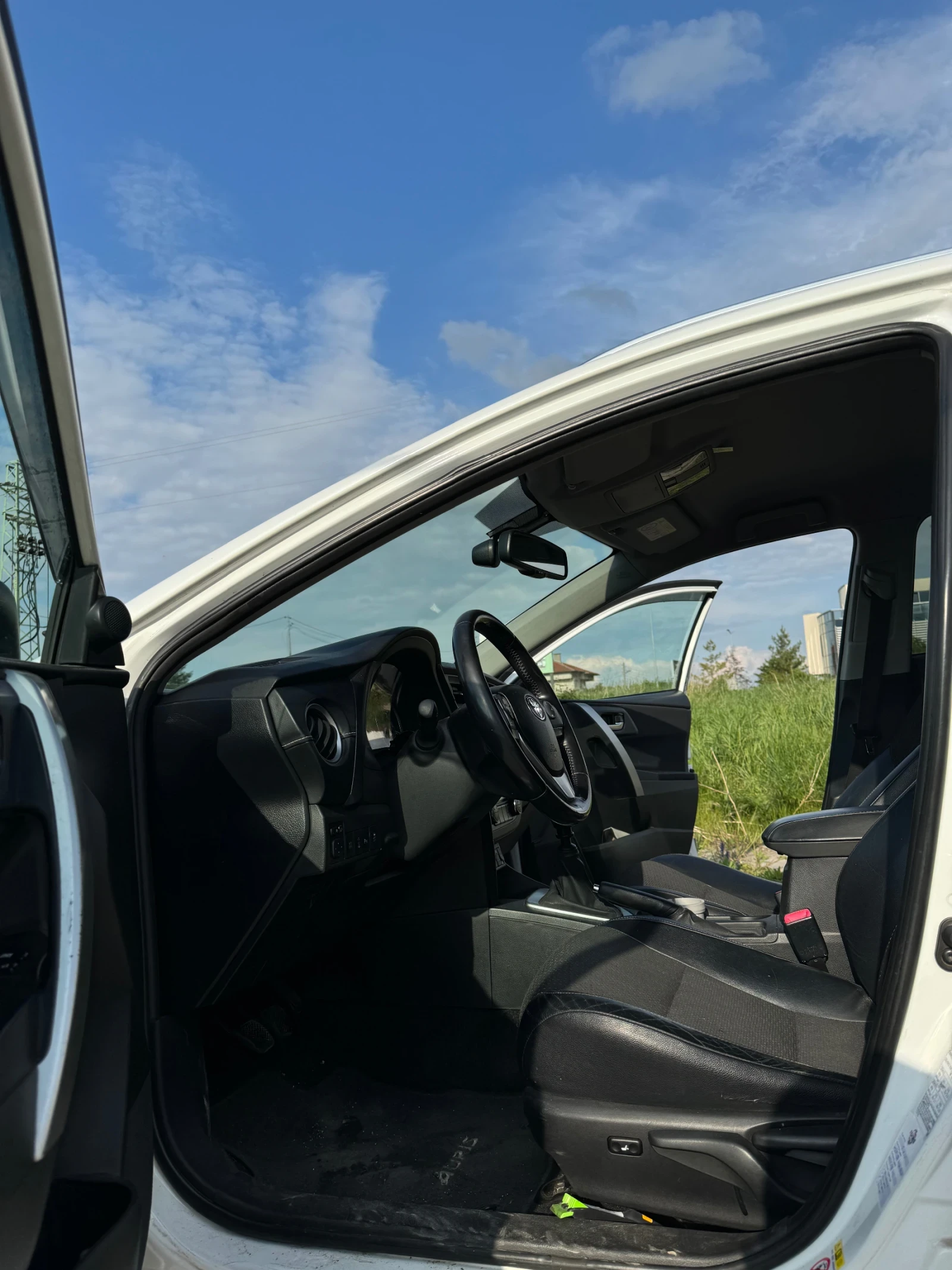 Toyota Auris 2.0D - изображение 10