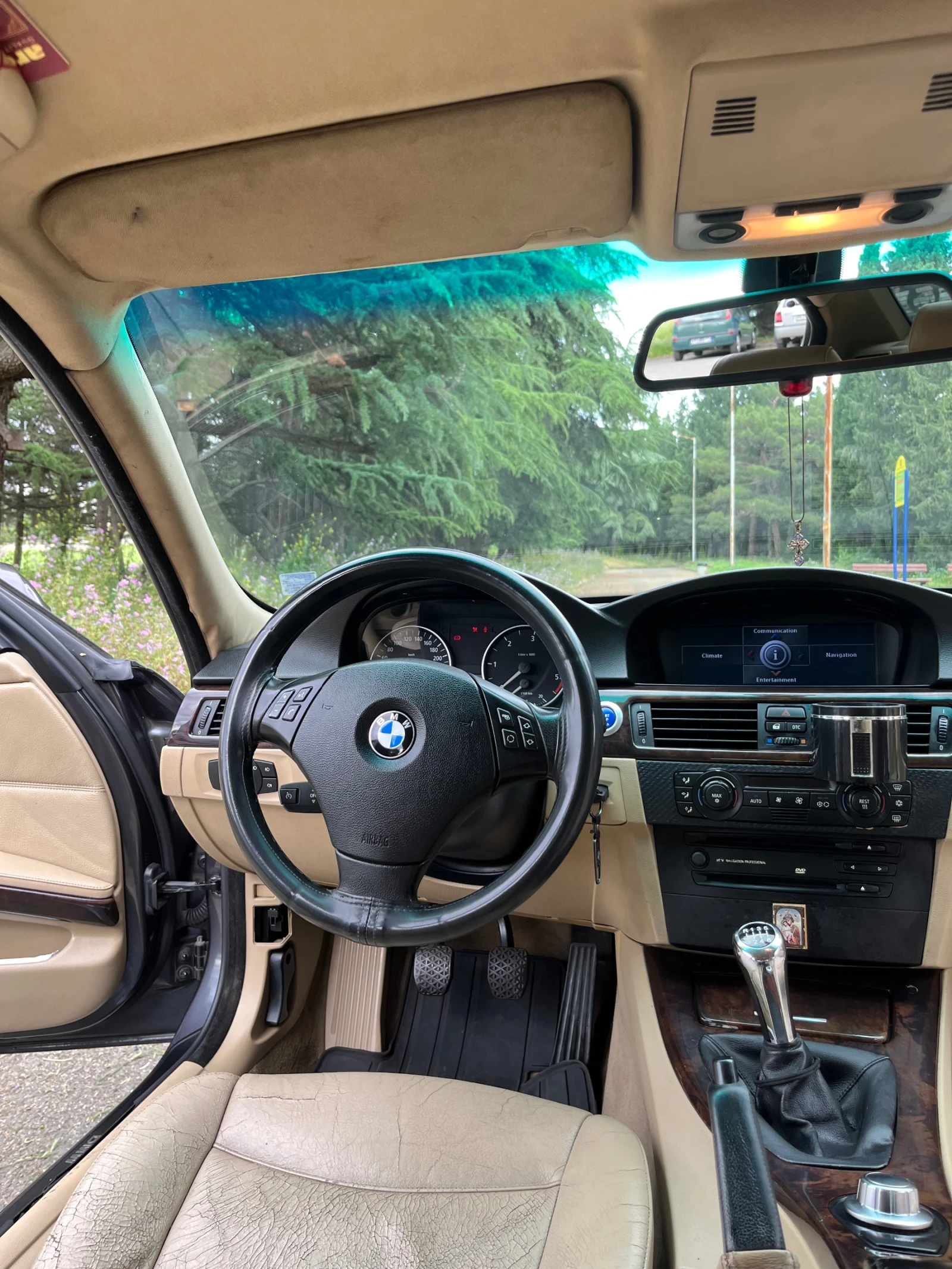 BMW 320  - изображение 8