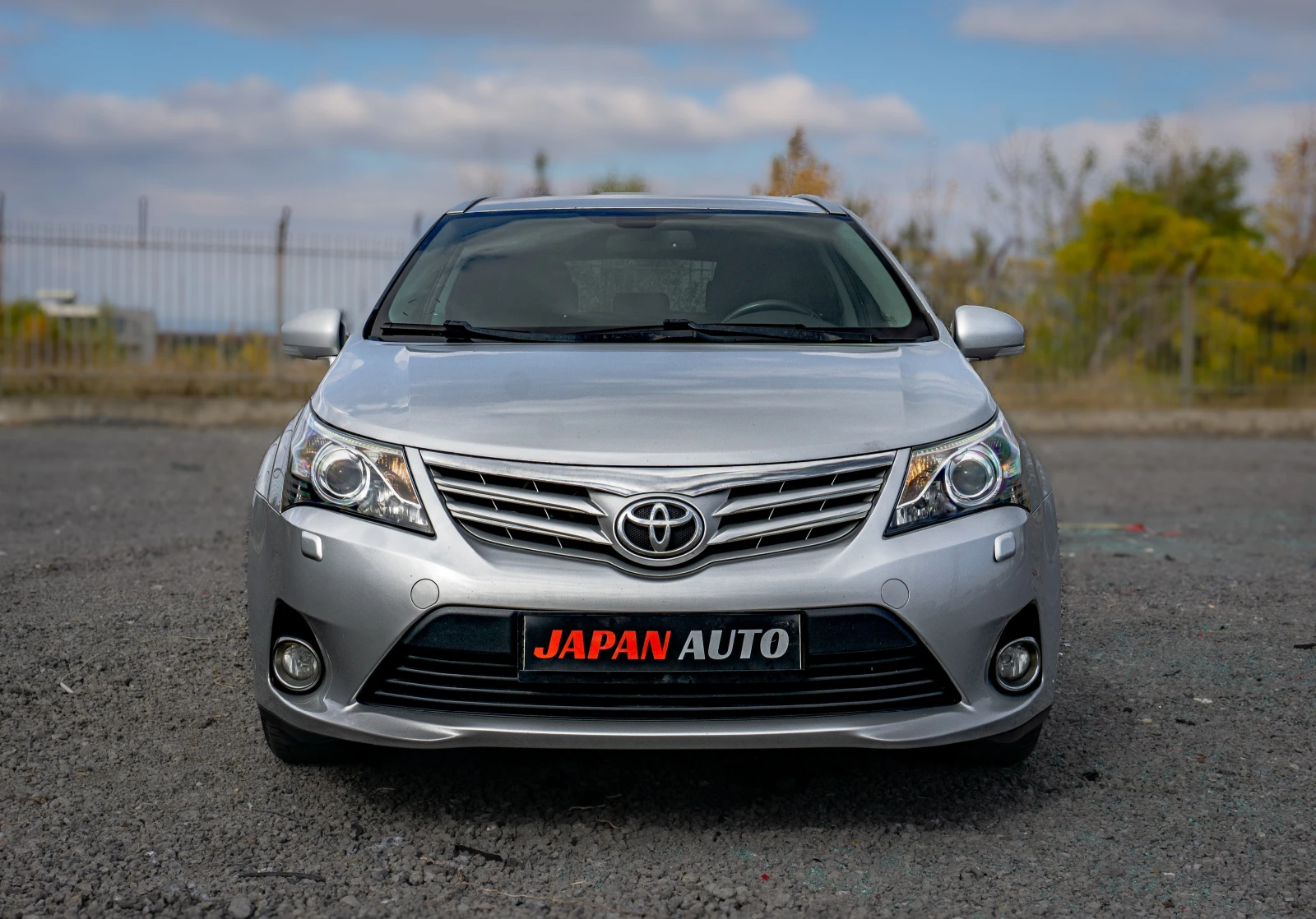 Toyota Avensis 2.0 D-4D AL KANTARA | С ГАРАНЦИЯ! - изображение 2