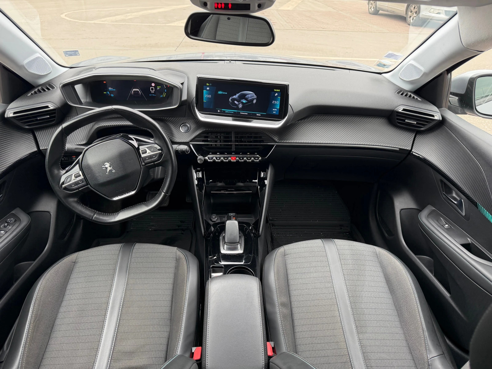 Peugeot 208 Allure - изображение 9