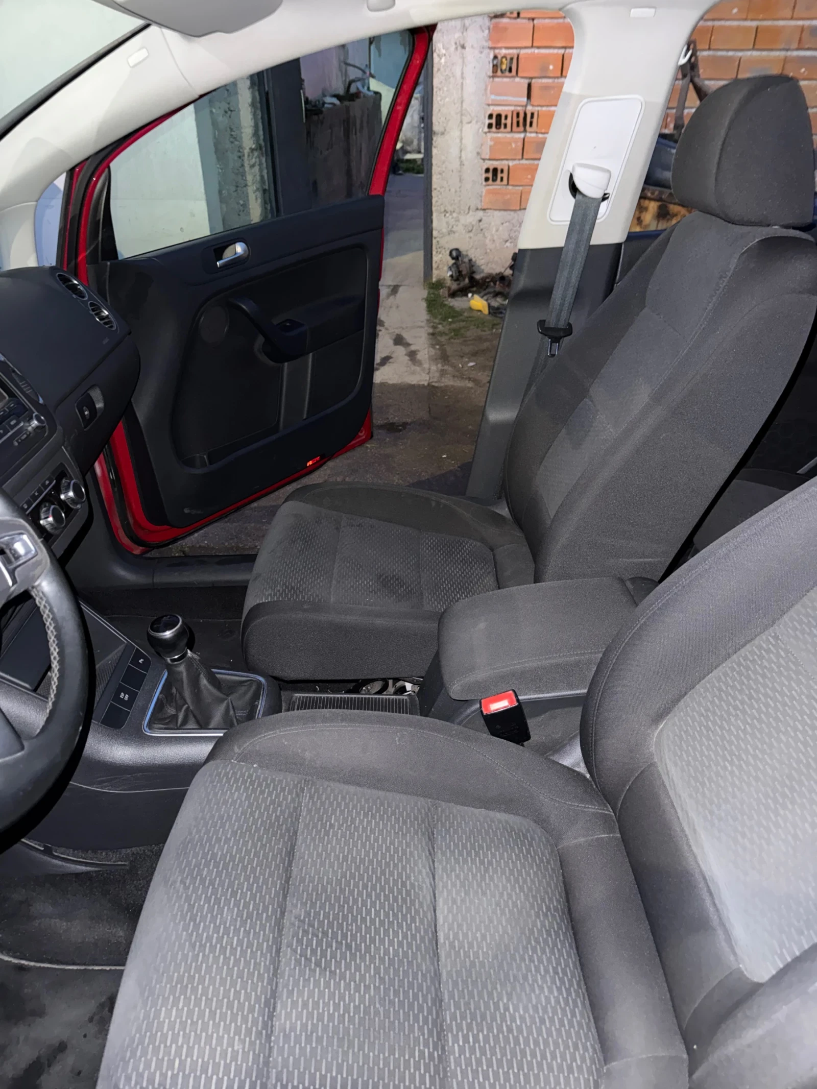 VW Golf Plus 1.4 fsi, снимка 9 - Автомобили и джипове - 53847692