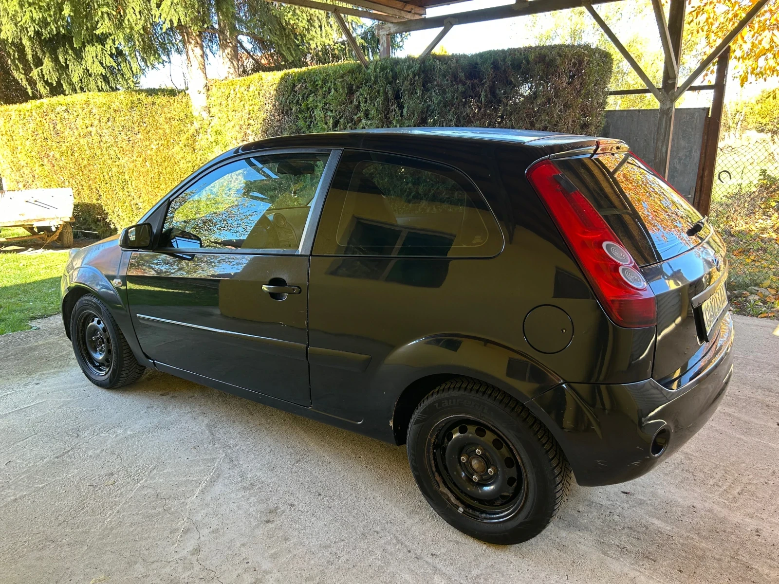 Ford Fiesta 1.25i 75 к.с. Facelift, снимка 3 - Автомобили и джипове - 53885562