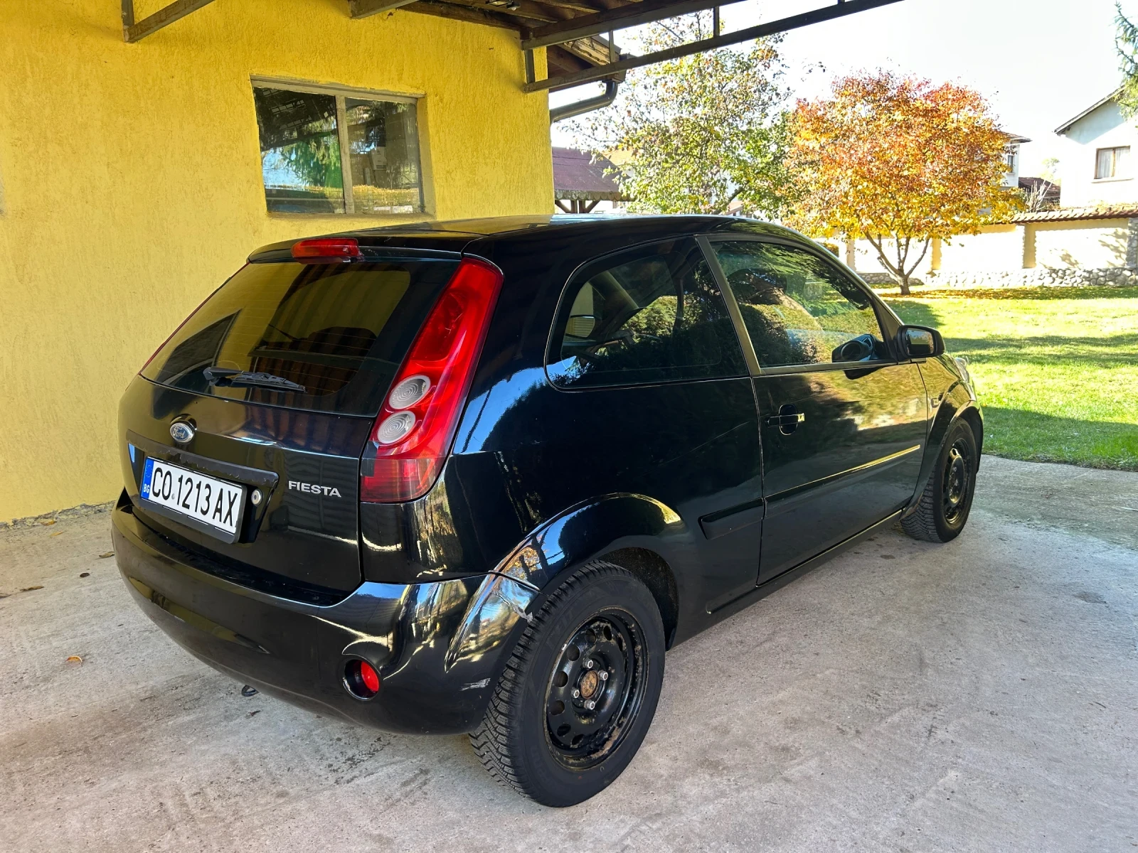 Ford Fiesta 1.25i 75 к.с. Facelift, снимка 5 - Автомобили и джипове - 53885562
