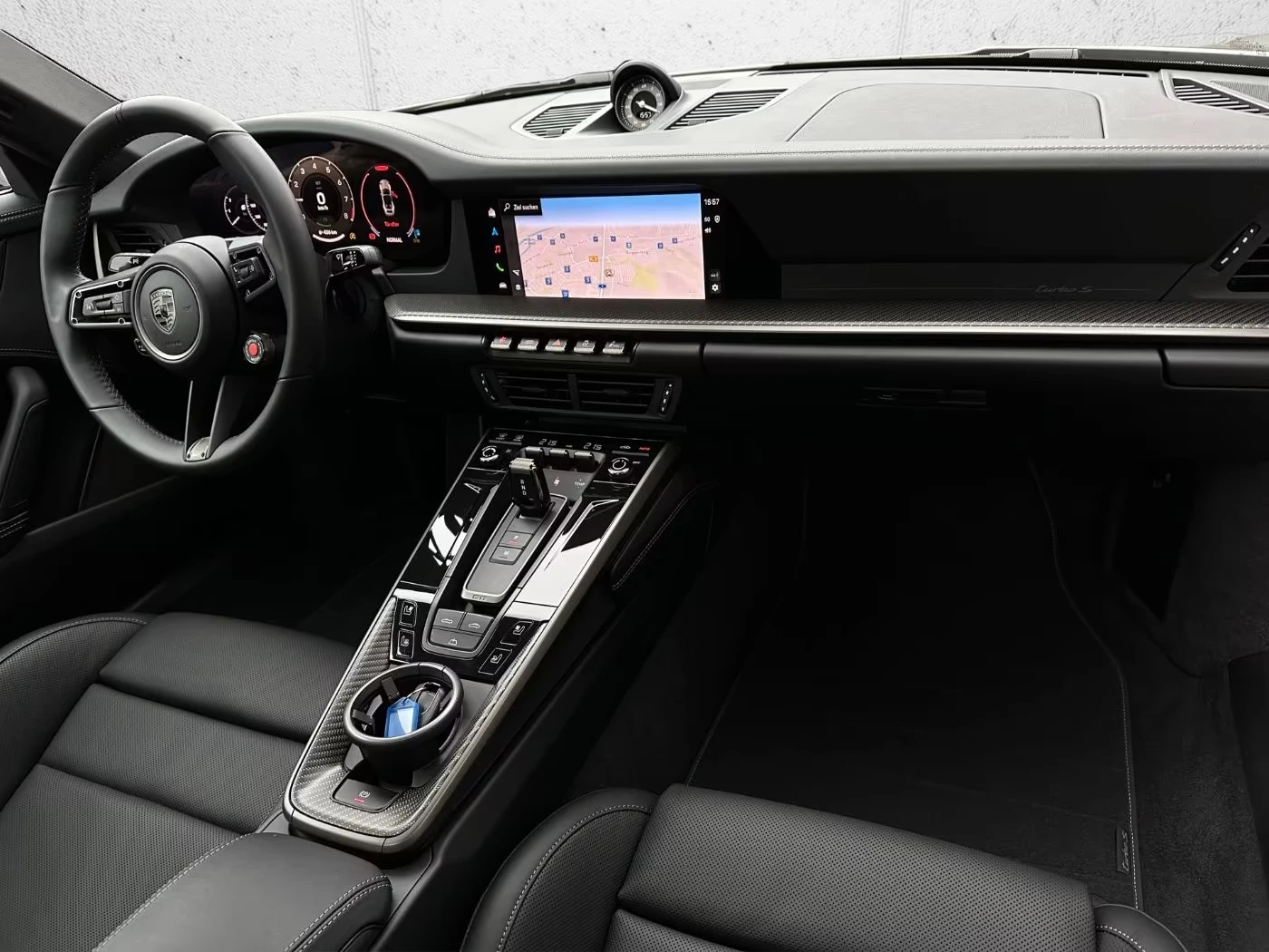 Porsche 911 992.2 TURBO S CABRIO/CARBON/CERMAIC/BURM/LIFT/360/, снимка 17 - Автомобили и джипове - 54004167