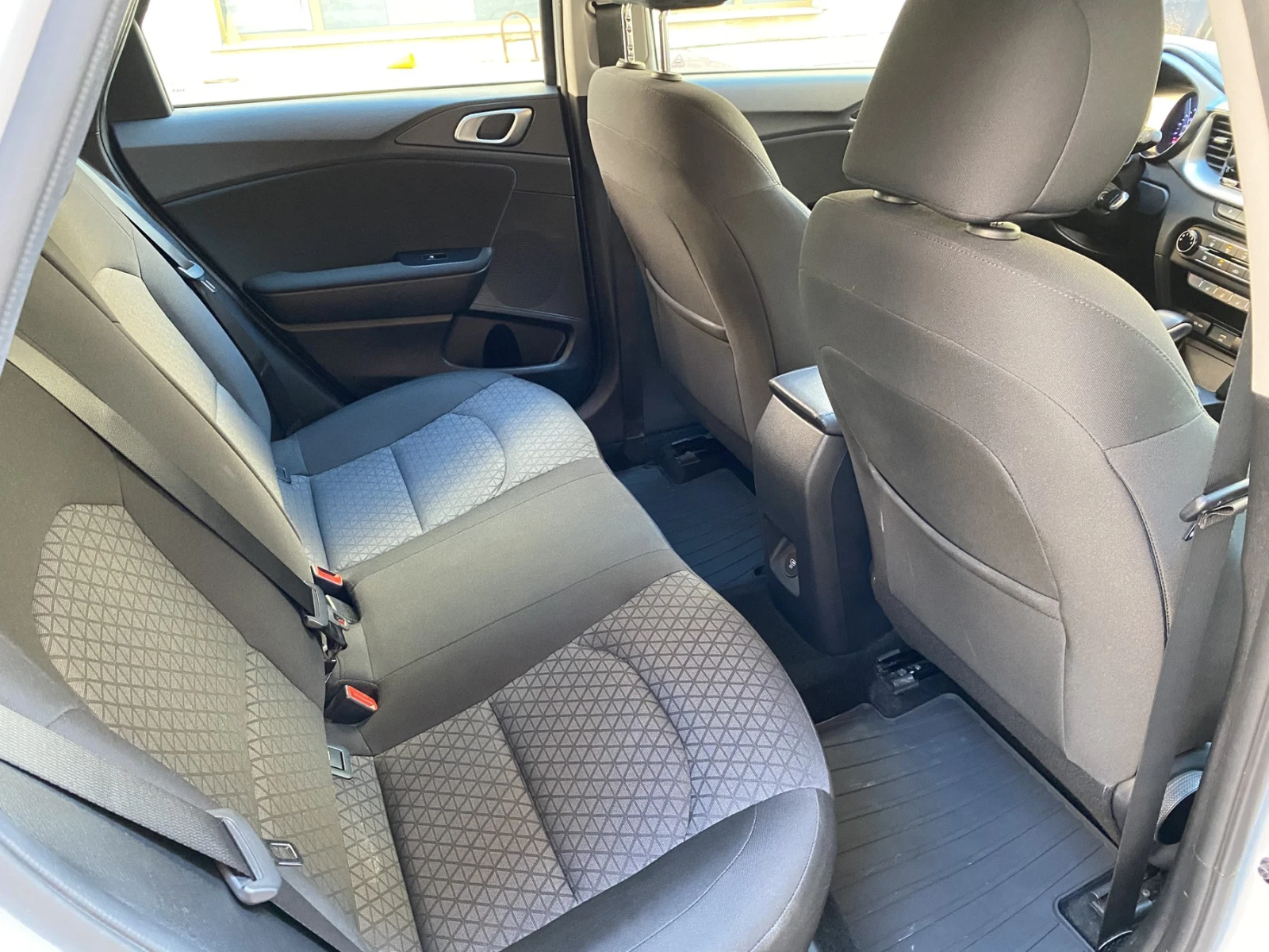 Kia Ceed 1.5 T-GDI/ Spin/ SW/ DCT | Mobile.bg � ����������� 13
