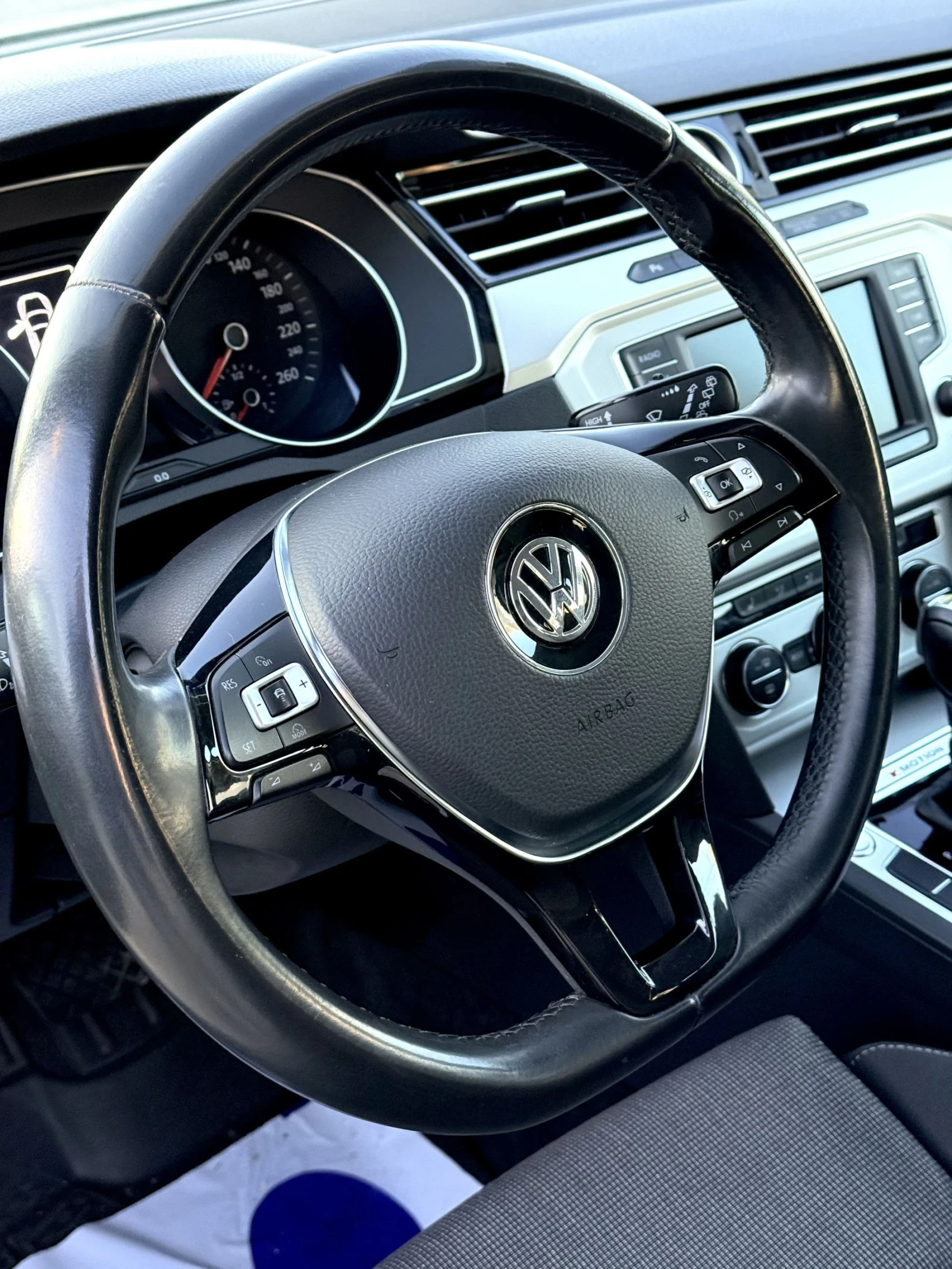 VW Passat  B8 Variant, 4x4, снимка 13 - Автомобили и джипове - 54154236