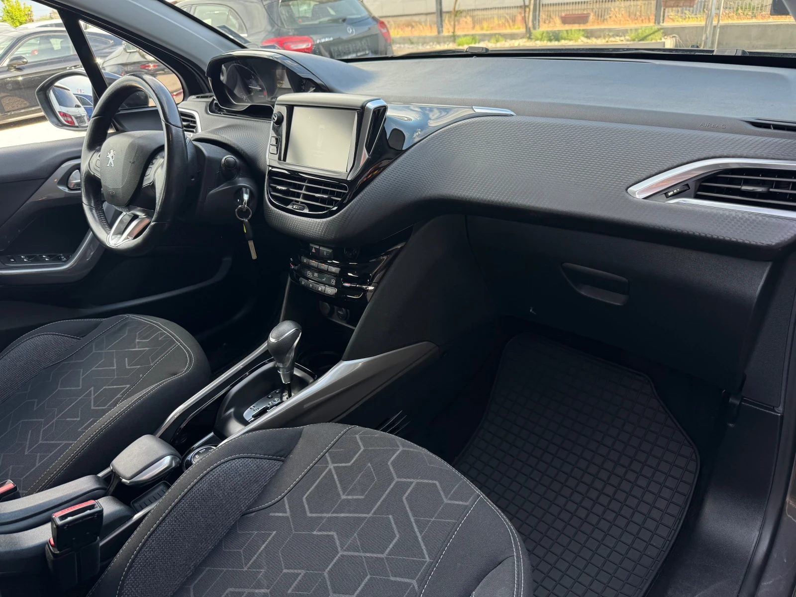 Peugeot 2008 1.2 automatic  | Mobile.bg � ����������� 11