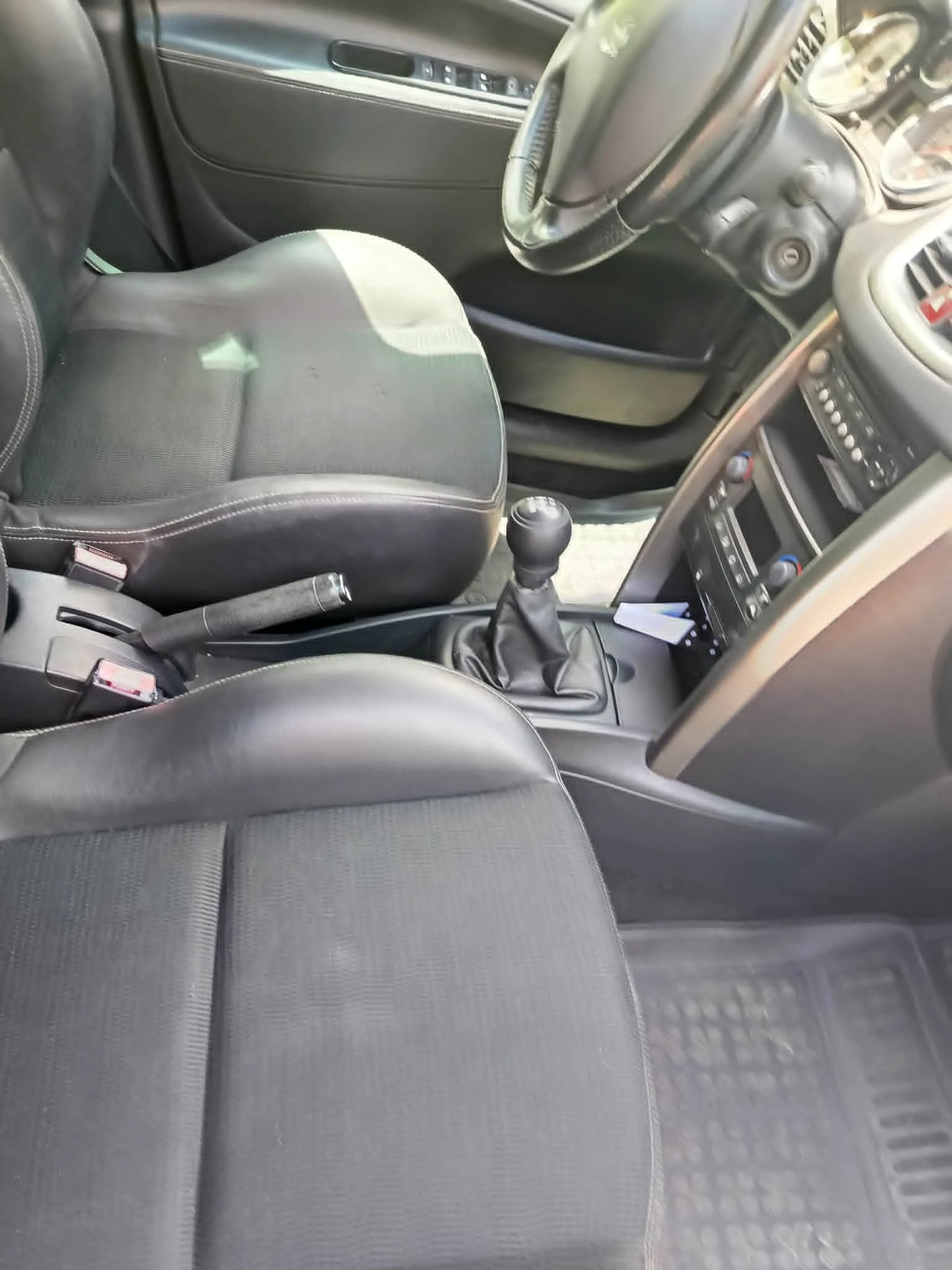 Peugeot 207 1.6HDI Outdoor, снимка 7 - Автомобили и джипове - 54685496
