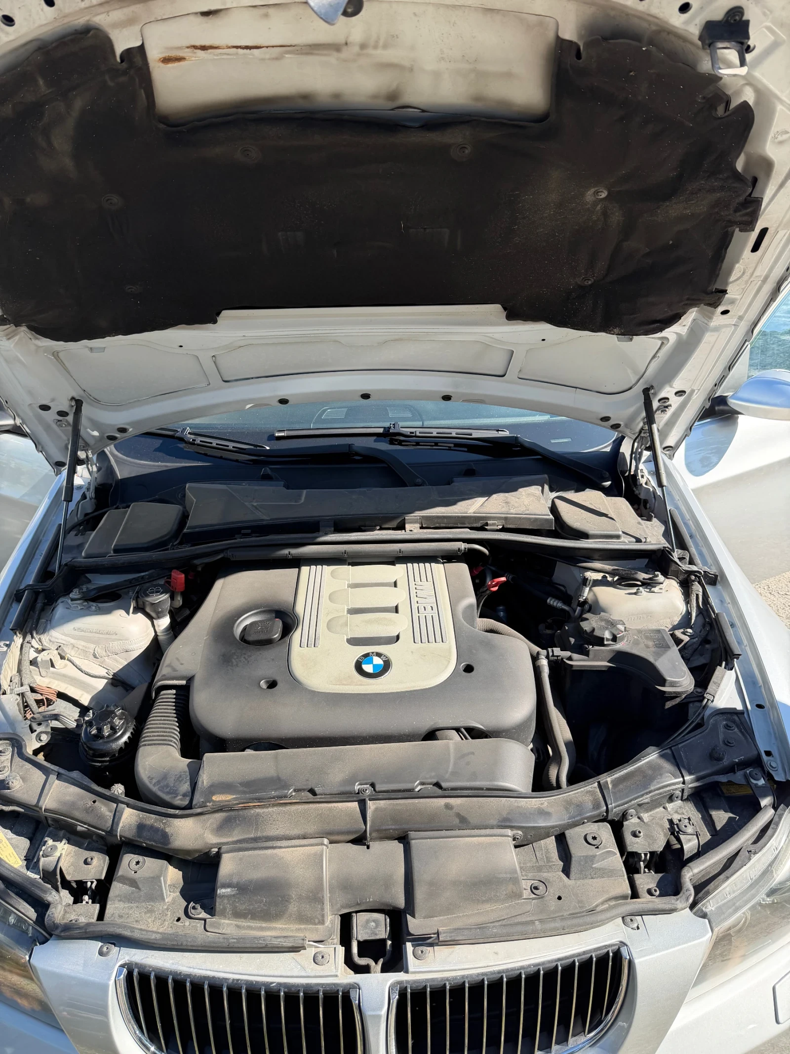 BMW 330, снимка 8 - Автомобили и джипове - 54685684