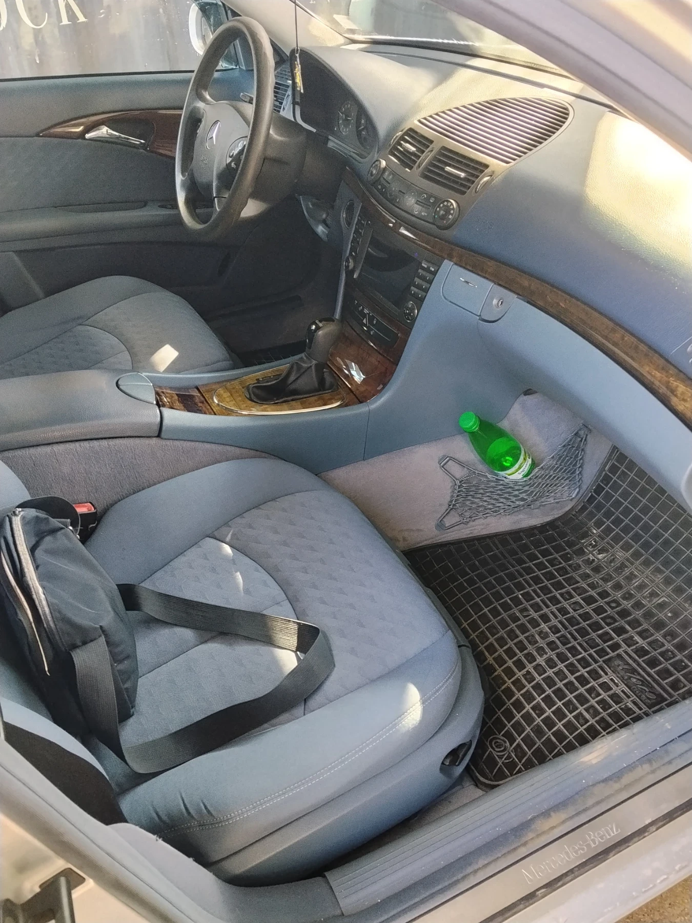 Mercedes-Benz E 220, снимка 16 - Автомобили и джипове - 54714157