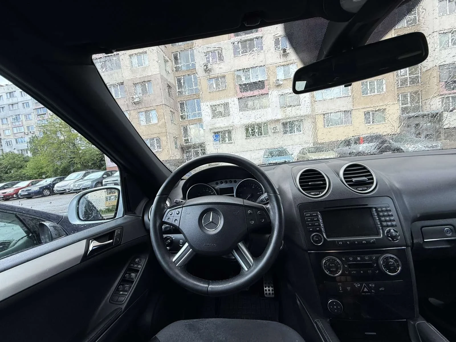 Mercedes-Benz 320, снимка 9 - Автомобили и джипове - 54825636