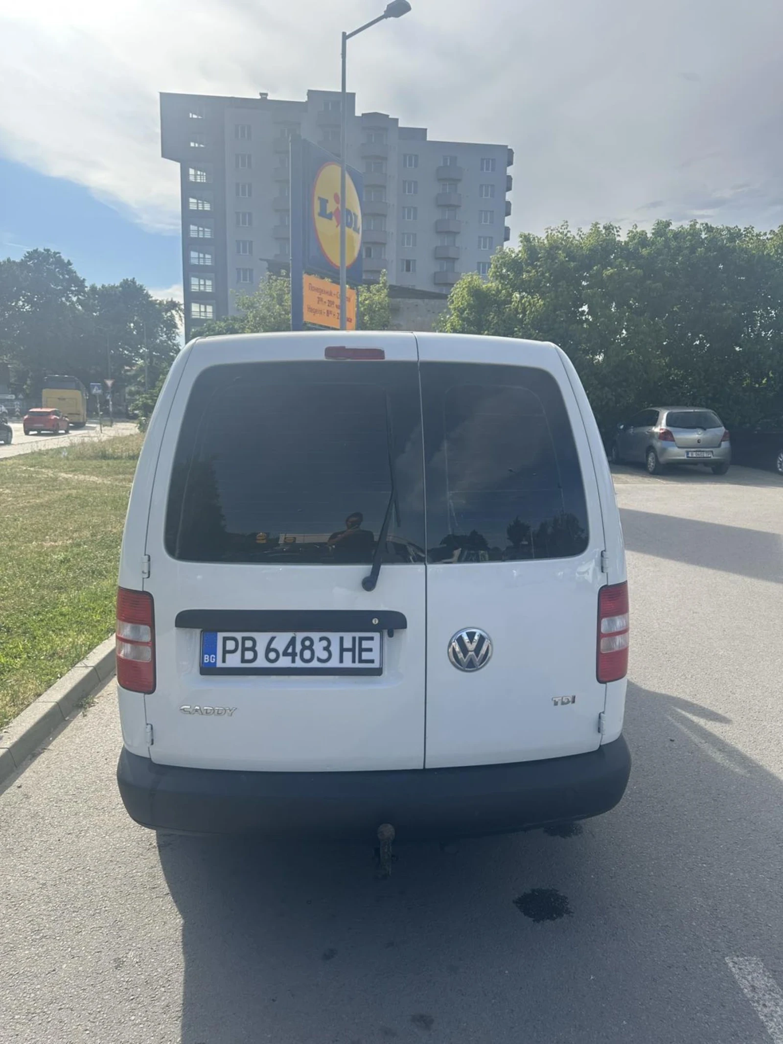 VW Caddy 1.6 TDI 102 k.c., снимка 5 - Автомобили и джипове - 54869060