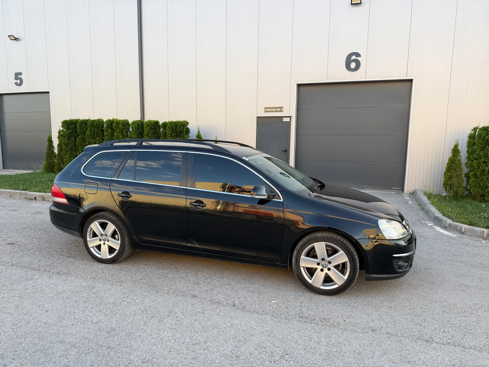 VW Golf 1.9 105 dsg, снимка 4 - Автомобили и джипове - 55001105