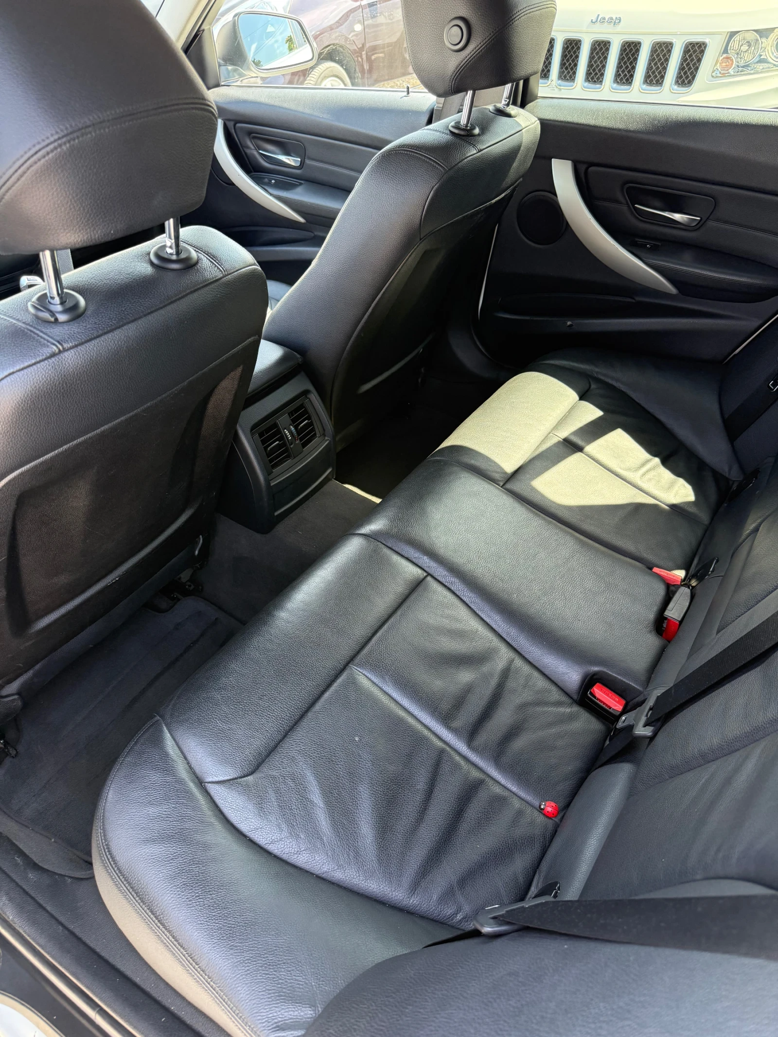 BMW 320 320D, снимка 9 - Автомобили и джипове - 55300659