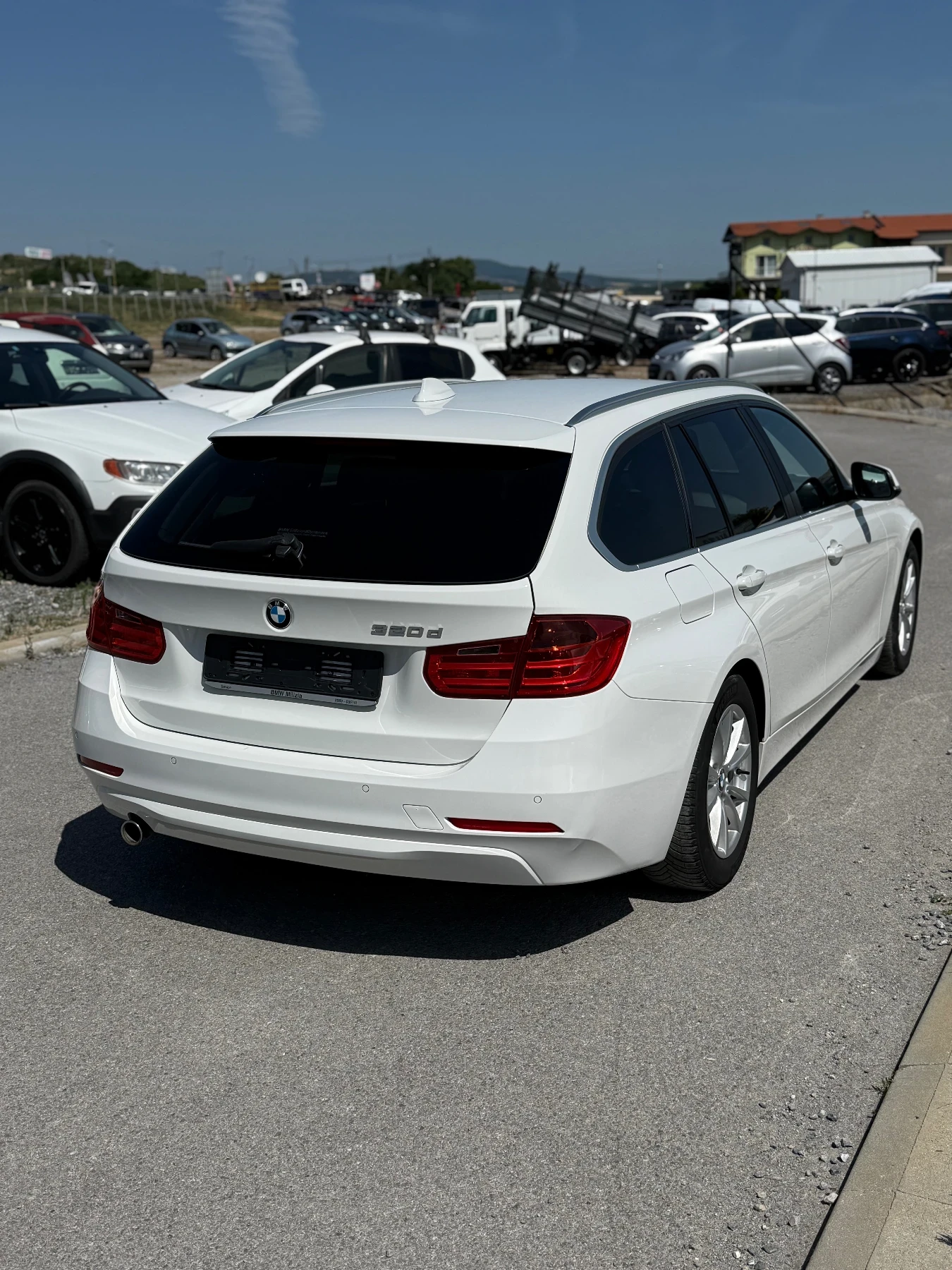BMW 320 320D, снимка 3 - Автомобили и джипове - 55300659