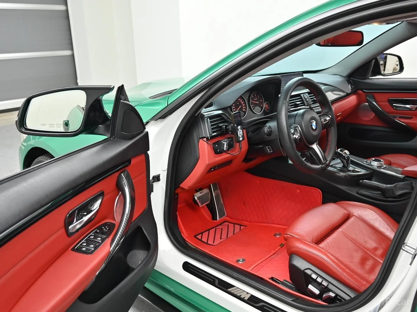 BMW 420 * M PACK* 360* Ambient Light* Head-up* PANO* , снимка 7 - Автомобили и джипове - 55656065