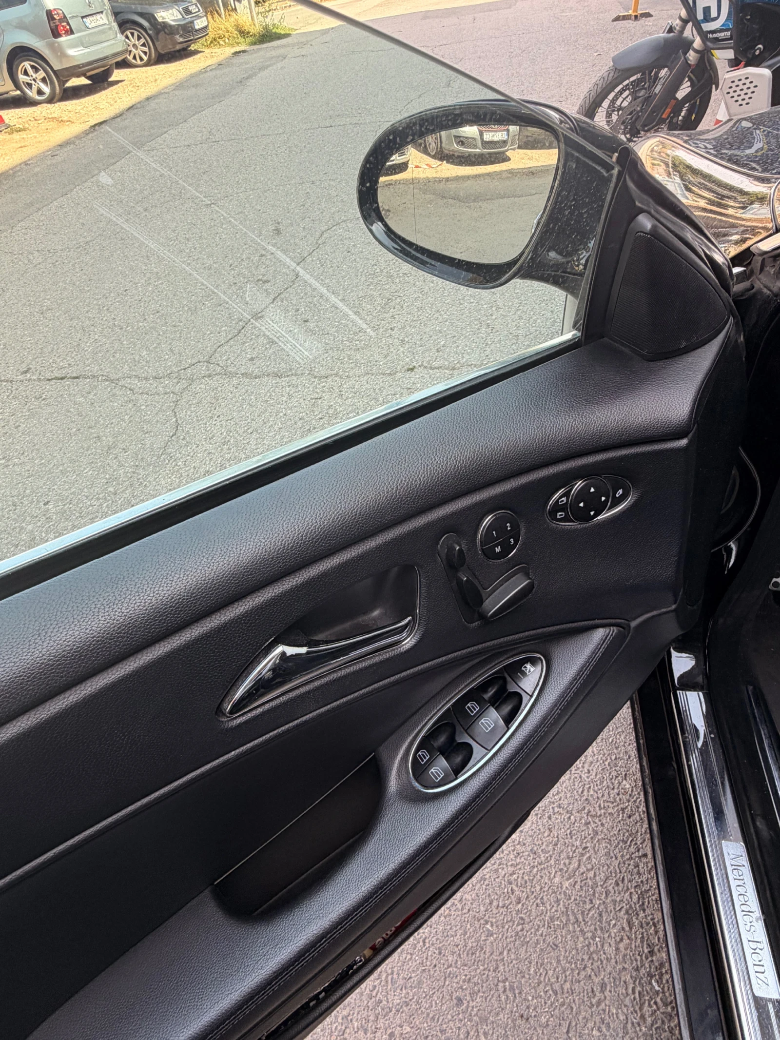 Mercedes-Benz CLS 320, снимка 10 - Автомобили и джипове - 55887356