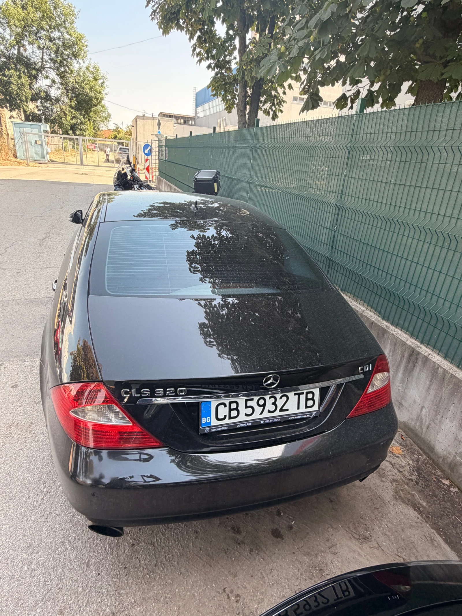 Mercedes-Benz CLS 320, снимка 4 - Автомобили и джипове - 55887356