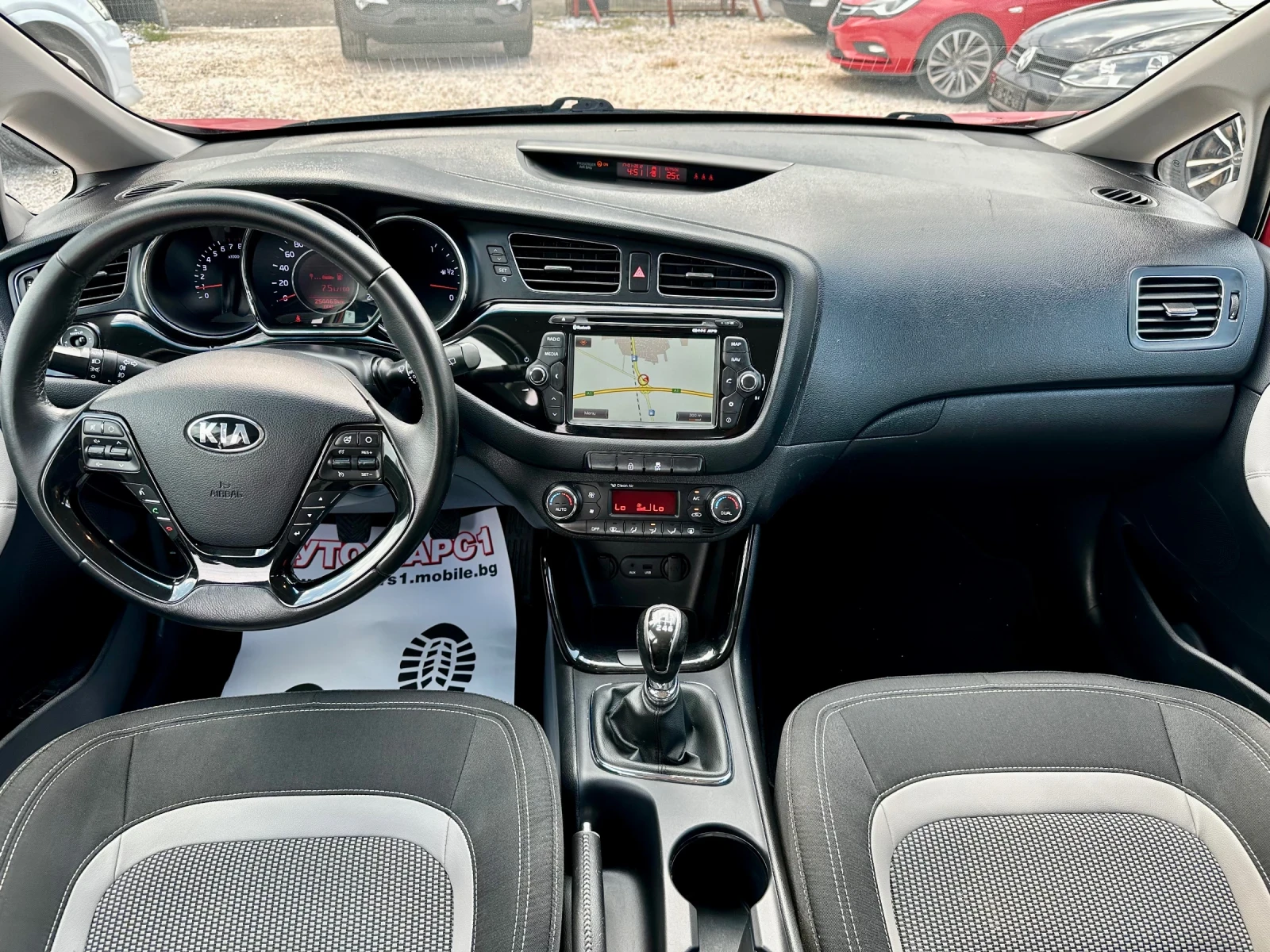 Kia Ceed 1.6GDI 135кс 6ск , снимка 12 - Автомобили и джипове - 55959826