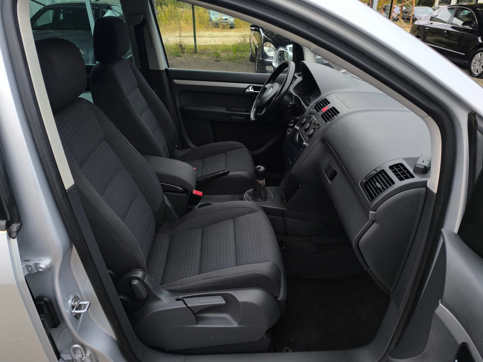 VW Touran 1.9TDI-105��(���)-6 ��������-7 �����-�����-ANDROID | Mobile.bg � ����������� 15