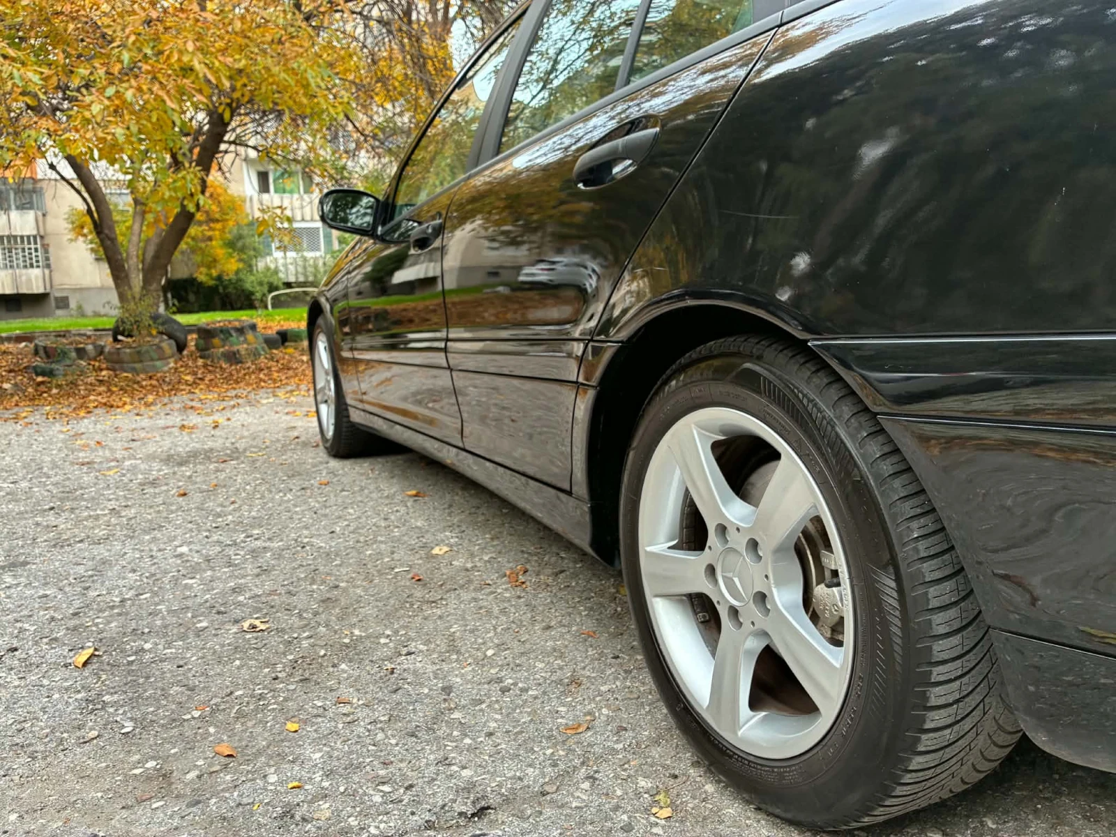 Mercedes-Benz C 200, снимка 3 - Автомобили и джипове - 56649028