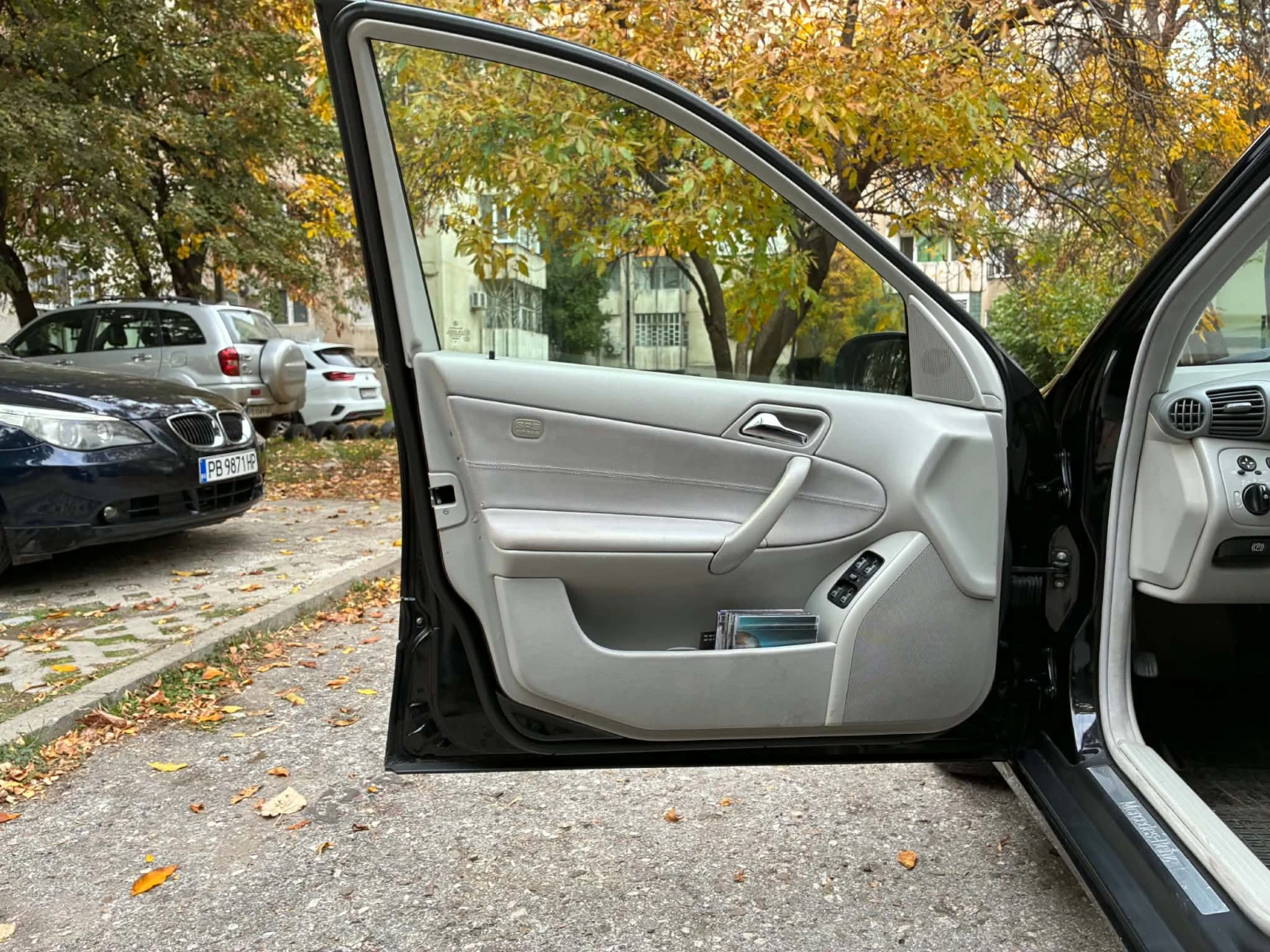 Mercedes-Benz C 200, снимка 9 - Автомобили и джипове - 56649028