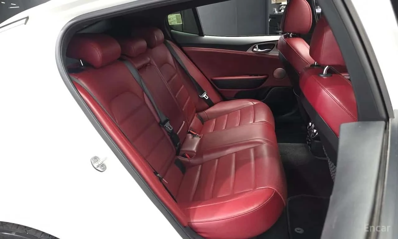 Kia Stinger 3.3 Turbo AWD | ����� �� ����������� | Mobile.bg � ����������� 12