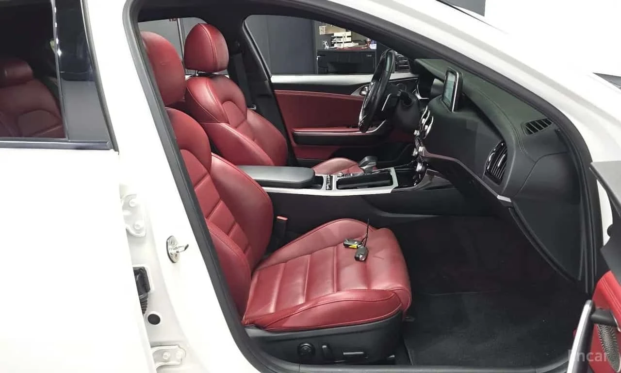 Kia Stinger 3.3 Turbo AWD | ����� �� ����������� | Mobile.bg � ����������� 11