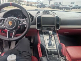 Porsche Cayenne * GTS * CAR PLAY* ПАНОРАМА* 360 КАМЕРА*  | Auto.bg — изображение 9