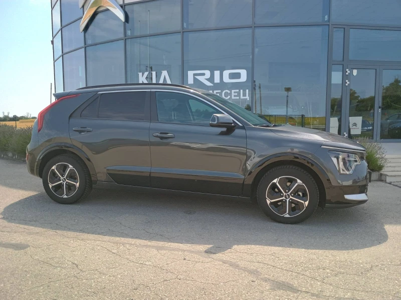 Kia Niro EXECUTIVE, снимка 2 - Автомобили и джипове - 51029610