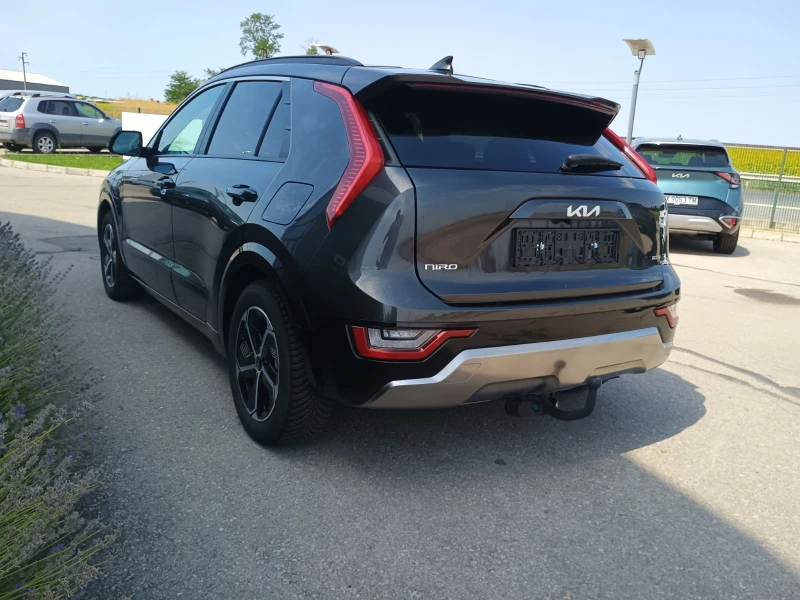 Kia Niro EXECUTIVE, снимка 8 - Автомобили и джипове - 51029610