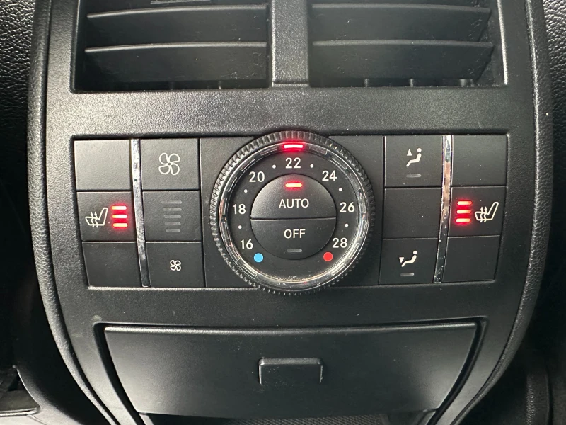 Mercedes-Benz GL 420, снимка 11 - Автомобили и джипове - 53393323