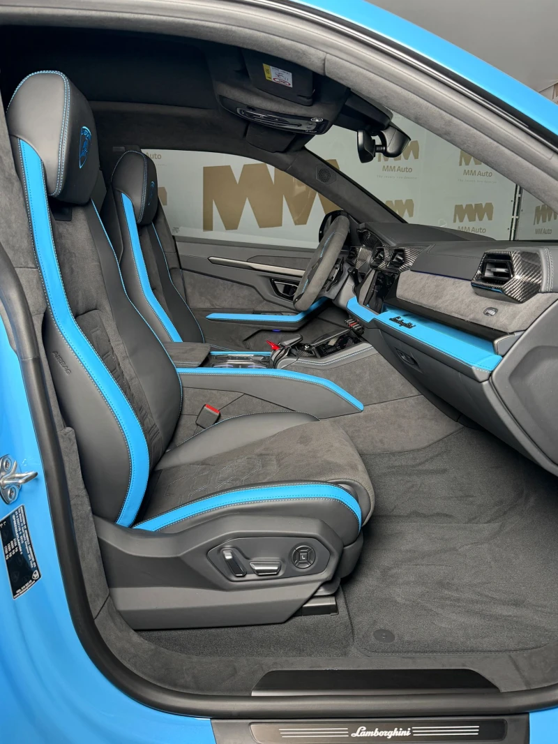Lamborghini Urus SE* Full Carbon In&Out* Pano* Blu Cepheus, снимка 9 - Автомобили и джипове - 53442131