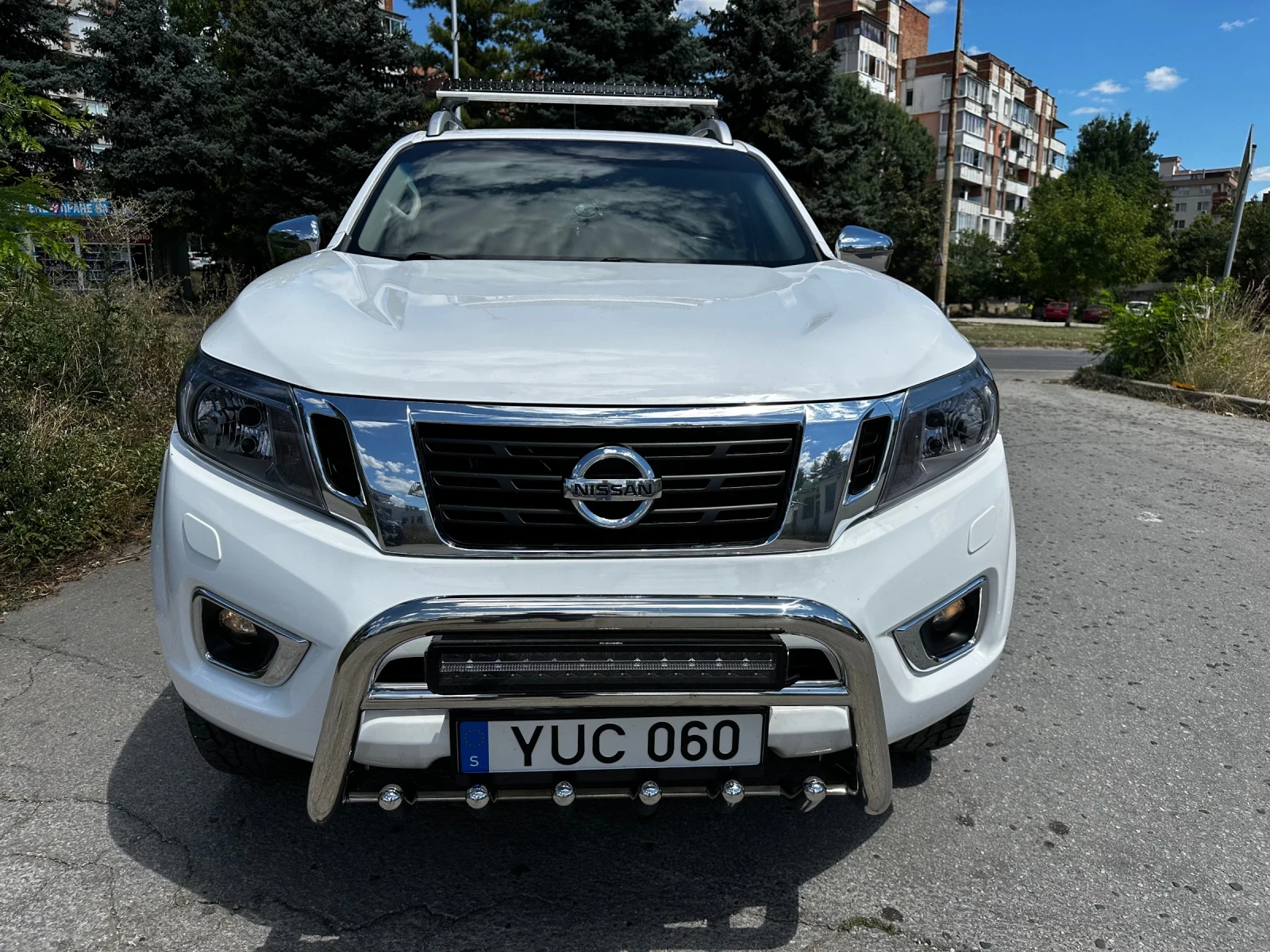 Nissan Navara 2.3 Full - изображение 2