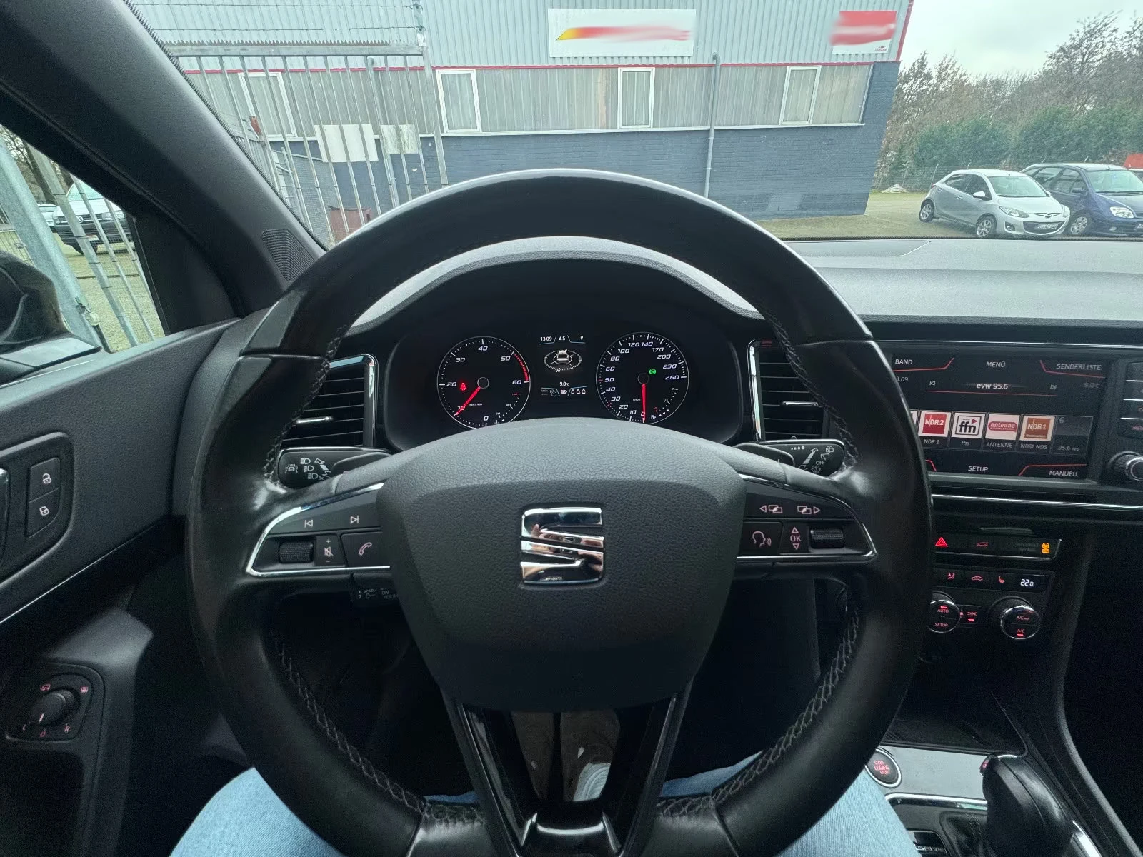 Seat Ateca 2.0TDI/190HP/XCELLENCE/4X4/PANO/360/AHK/NAVI/872g, снимка 6 - Автомобили и джипове - 53706438