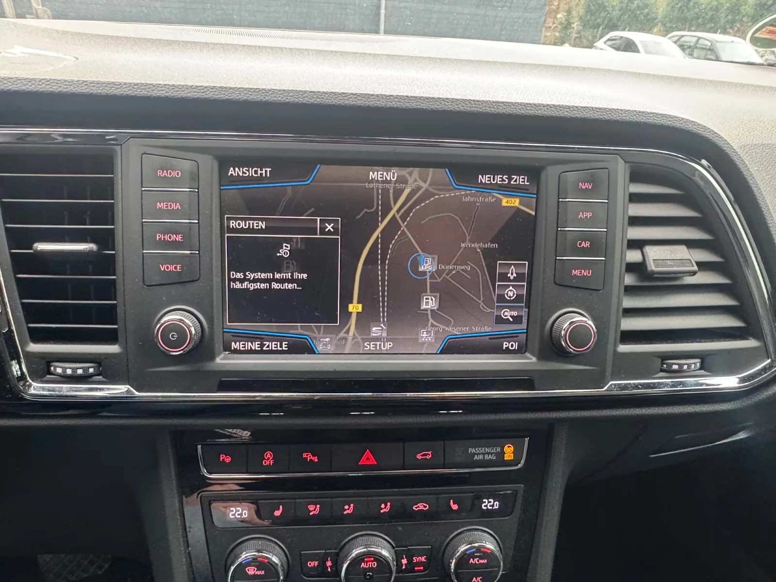 Seat Ateca 2.0TDI/190HP/XCELLENCE/4X4/PANO/360/AHK/NAVI/872g, снимка 8 - Автомобили и джипове - 53706438