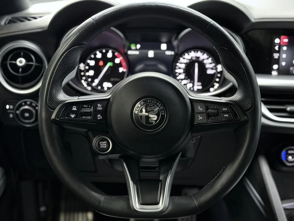 Alfa Romeo Stelvio * АвтоКредит * (ЦЕНА ДО БГ), снимка 9 - Автомобили и джипове - 53871765