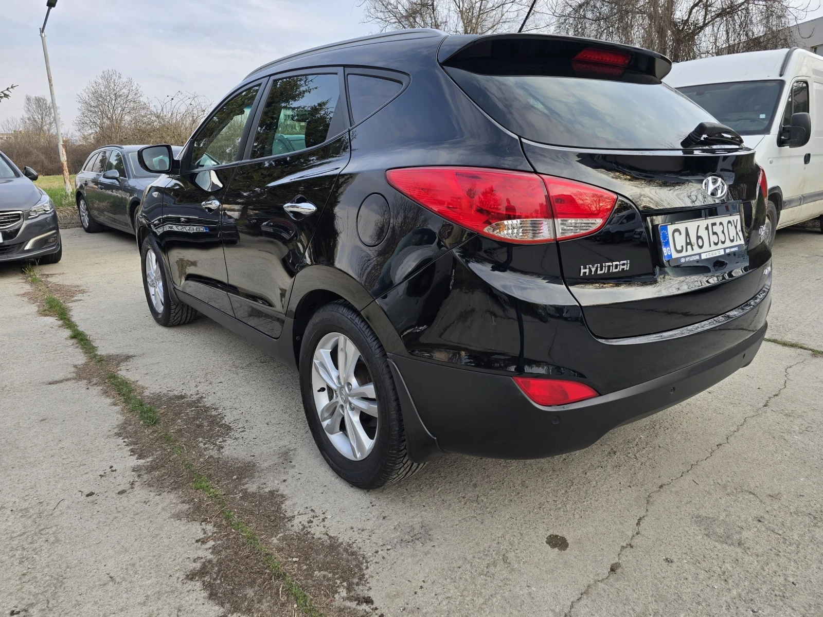 Hyundai IX35 2.0CRDI 4WD , снимка 4 - Автомобили и джипове - 53877433