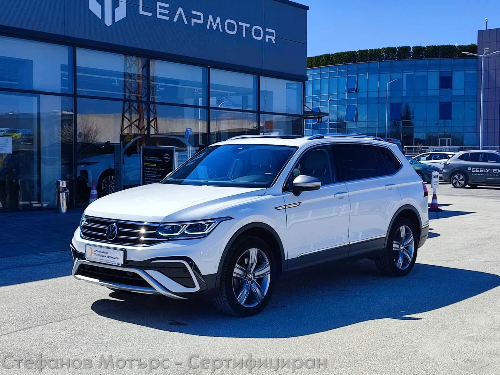 VW Tiguan Allspace 6+ 1 Elegance  4Motion 2.0TDI (200hp) DSG, снимка 3 - Автомобили и джипове - 54120460